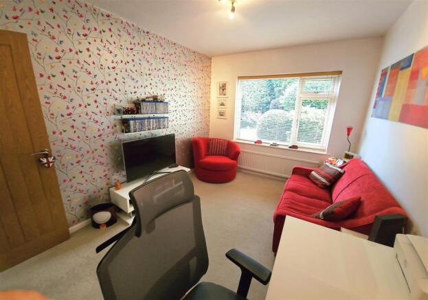 Bramleys Estate Agents - Fenay Bankside - Fenay Br