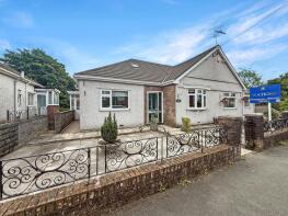 87, Brynmynach Avenue, Ystrad Mynach, Tredomen CF82 7BY