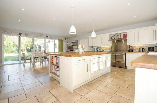 Kitchen/Living...