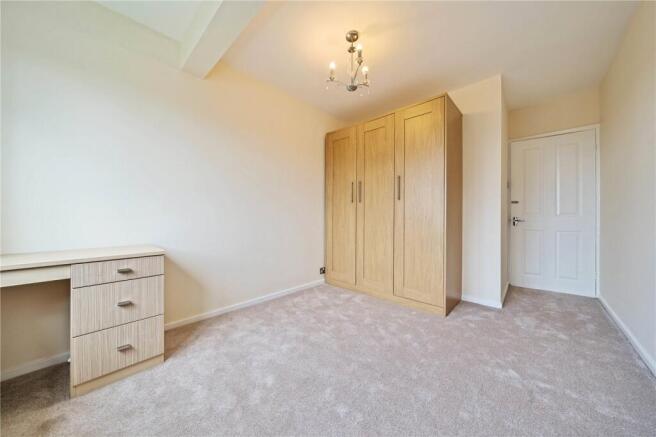 4 bed Semi-Detached for sale Image 6
