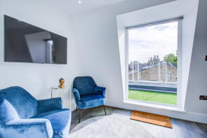 85, Aslett Street, London SW18 2BE