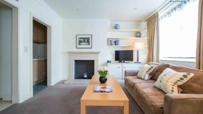 Reception Room - 1 bedroom apartment