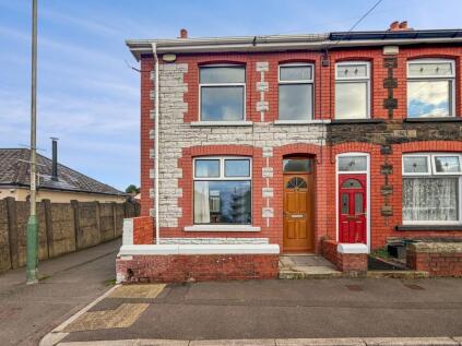 Lawrence Street, Caerphilly, CF83