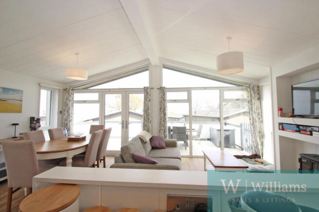 Plot 12, Woodside Coastal Lodge  Retreat, Lower Woodside Road, Wootton, Ryde photo 4
