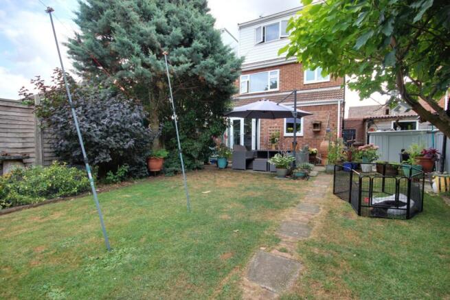 4 bed Semi-Detached for sale Image 12