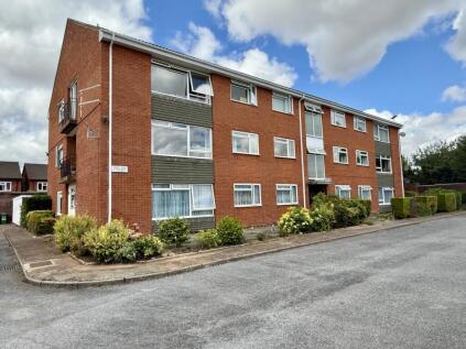 Adelaide Court, Queens Road, EX2