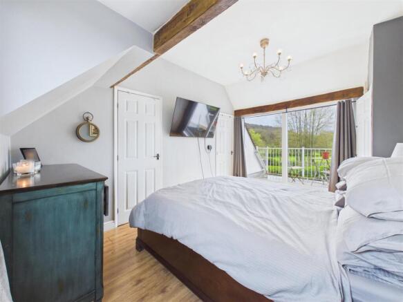 3 bed Detached Bungalow for sale Image 11