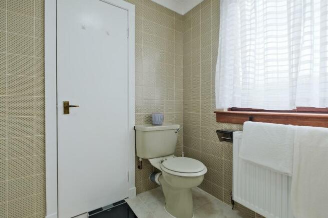 70 Belstane Rd, Carluke ML8 4BG-60.jpg