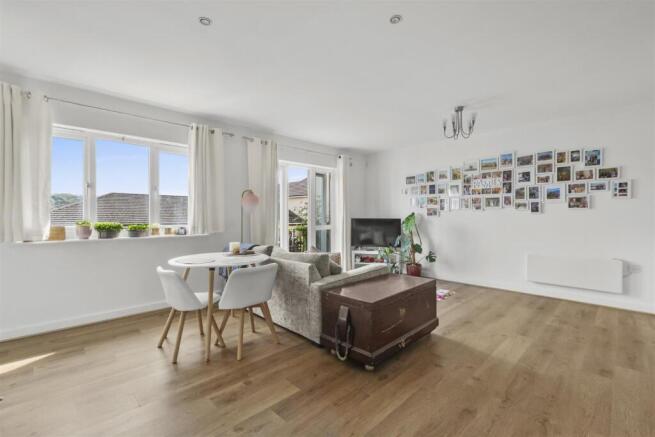 Lovegrove House, Ercolani Ave-6.jpg