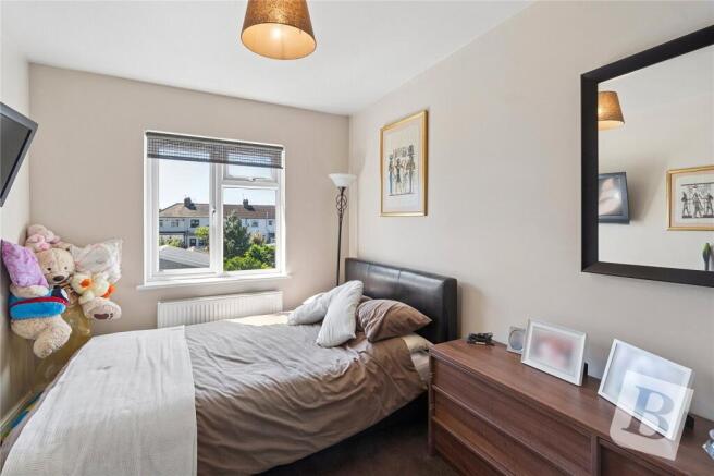 Chestnut Glen, Hornchurch, RM12 photo 4