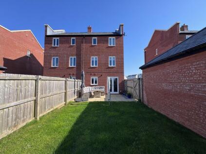Pandora Grove, Sherford