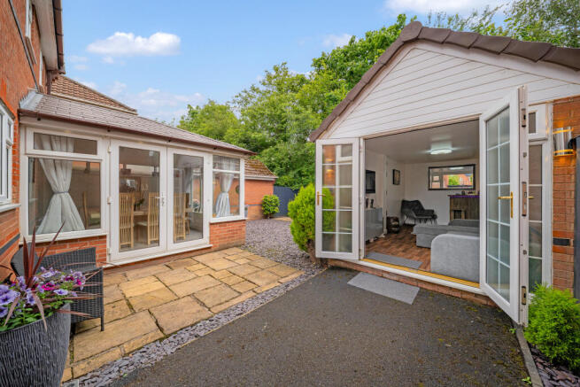 66 FRESHWATER CLOSE-54.jpg