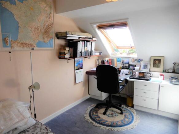 Photo 8