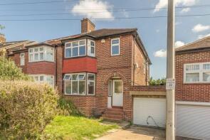 71, Forest Approach, Woodford Green IG8 9BP