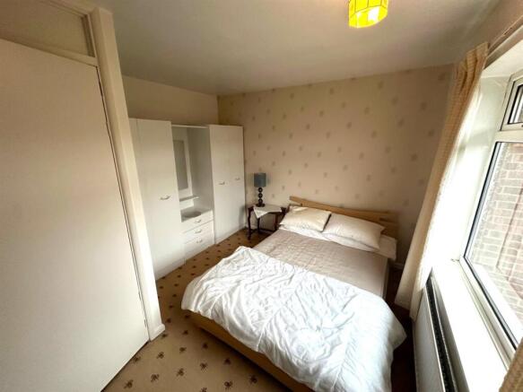 bed 2 2.jpg
