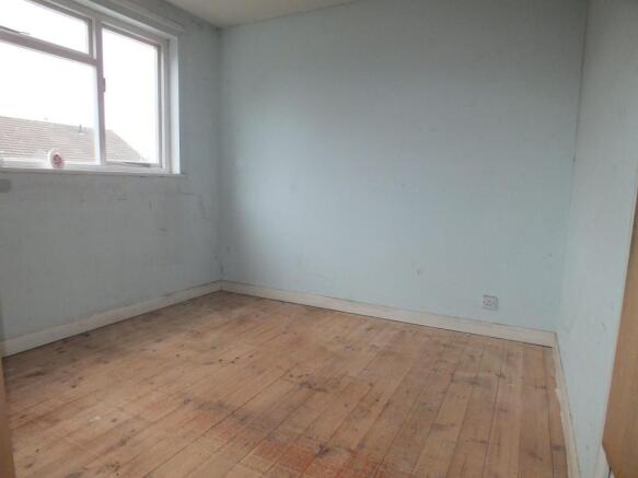 bed 2 (rear)