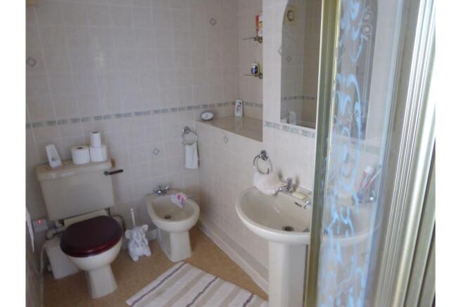 Master En-suite