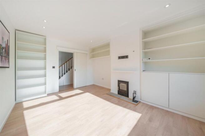 Bennetts Road, Horsham, RH13 photo 4