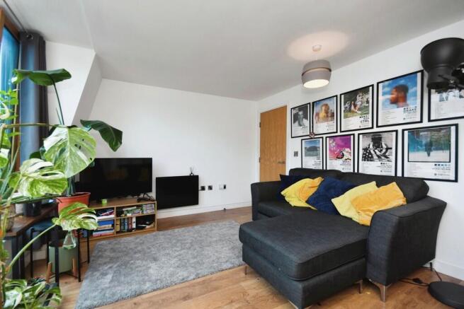 1 bed Apartment for sale Image 7
