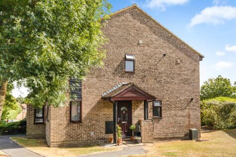 Kingfisher Drive, Guildford, Surrey, GU4