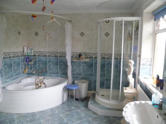 Bathroom / Shower Room / WC
