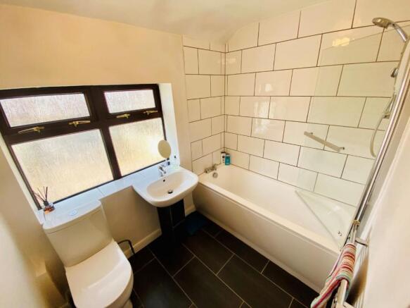 Bathroom.jpg