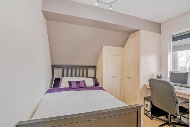 Fremantle Drive, Cannock, WS122GY-14.jpg