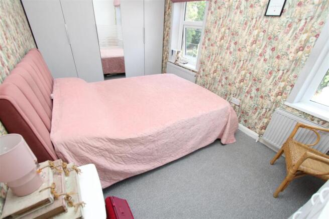 2 bed Terraced for sale Image 11