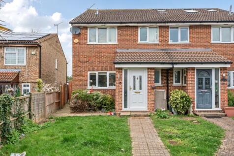 Sandringham Court, Slough