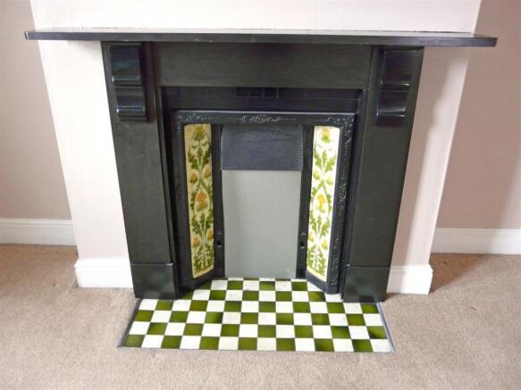 Bed 1 fireplace