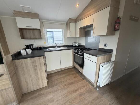 2018 BK Bluebird Lymington, Chichester Lakeside Holiday Park, Vinnetrow Road, Chichester, West Sussex, PO20 1QH photo 3