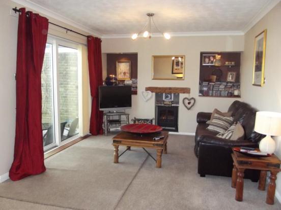 Lounge (Wide)