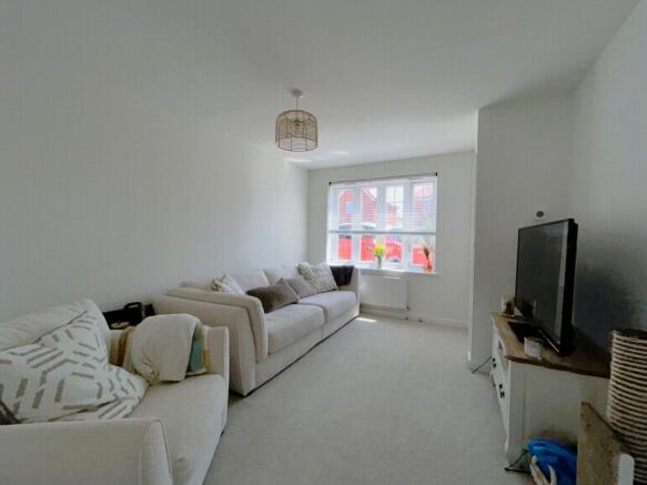 Saunders Road, Felixstowe, IP11 photo 5