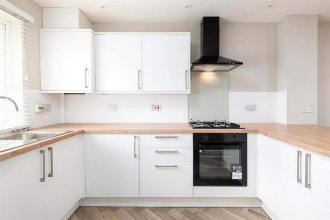 Kitchen_2.jpg