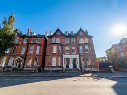 Flat 1, 99 100, Cromwell Road, Hove BN3 3EG