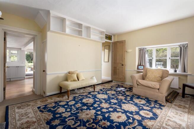 14 - Kates Cottage - GL54 3HE - Web - v2.jpg