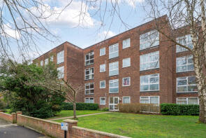 9, 60 Tring Court, Waldegrave Park, Twickenham TW1 4TH