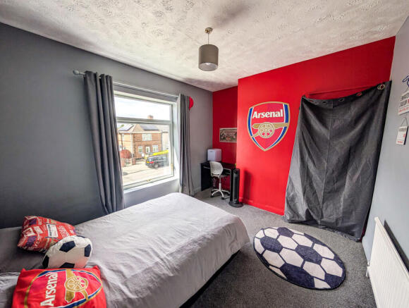 3 bed Semi-Detached for sale Image 7