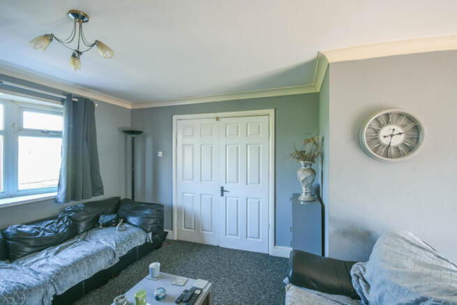 3 bed Terraced for sale Image 4