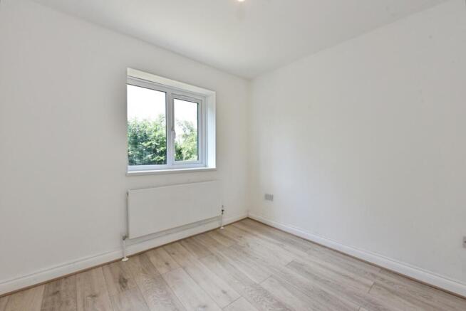 4 bed Semi-Detached for sale Image 10