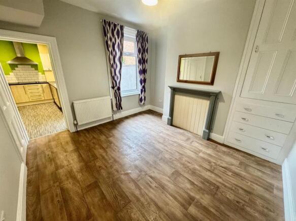 Dining Room 2.jpg