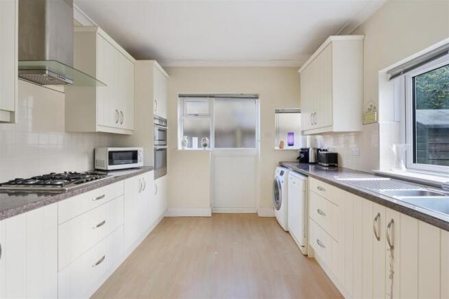 WEST DRIVE, 27  (11).jpg