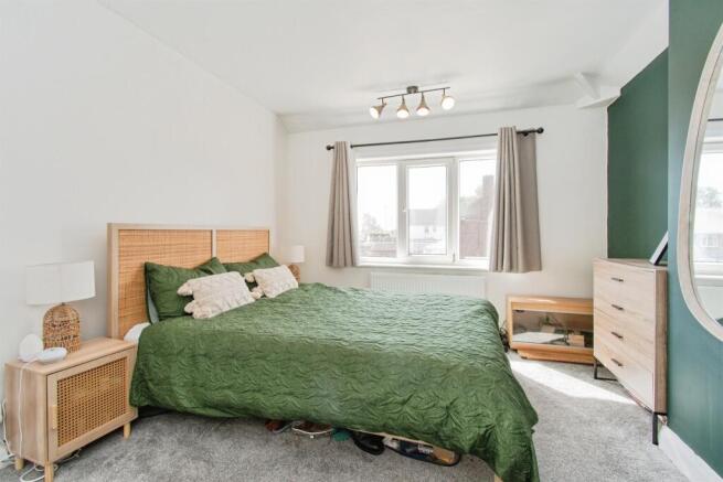 3 bed Detached for sale Image 4