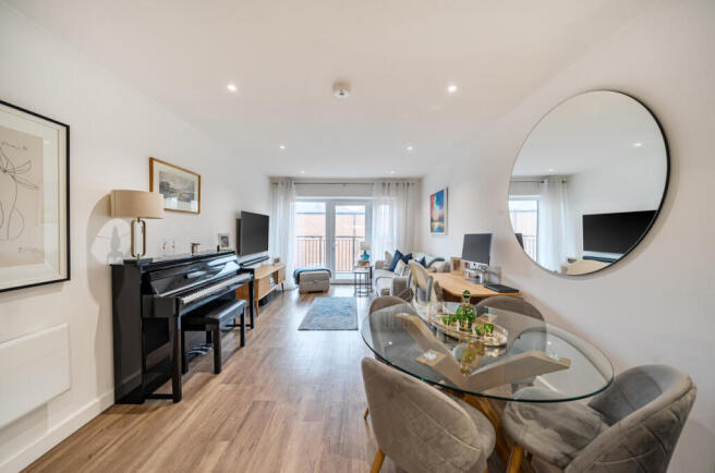 1423358-11-69aaf6...