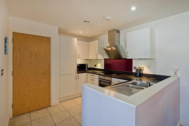 2 bed Flat for sale Image 9