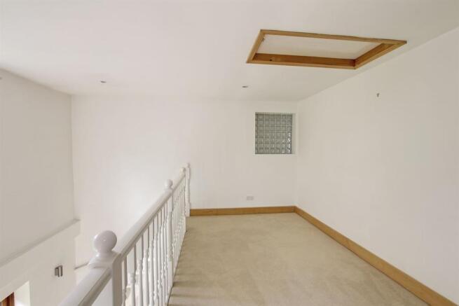 Mezzanine 