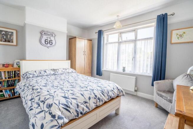 3 bed Semi-Detached for sale Image 8