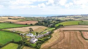 3 Orchard Coombe Barns, Blacklands Farm, Alston Farm To Alston Cross, Kingsbridge TQ7 2QE