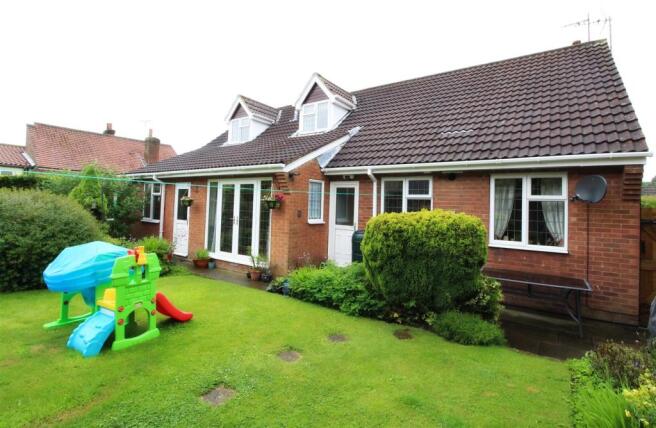 1025_Thurlow Garth.j