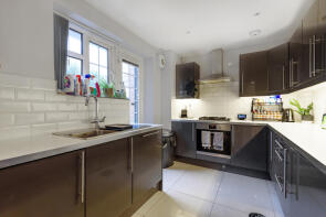 8, Hollington Court, High Street, Chislehurst BR7 5AJ